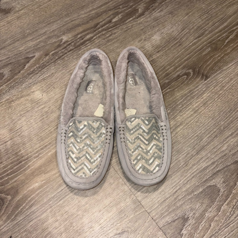 UGG Women's Silver and Gray Slippers
